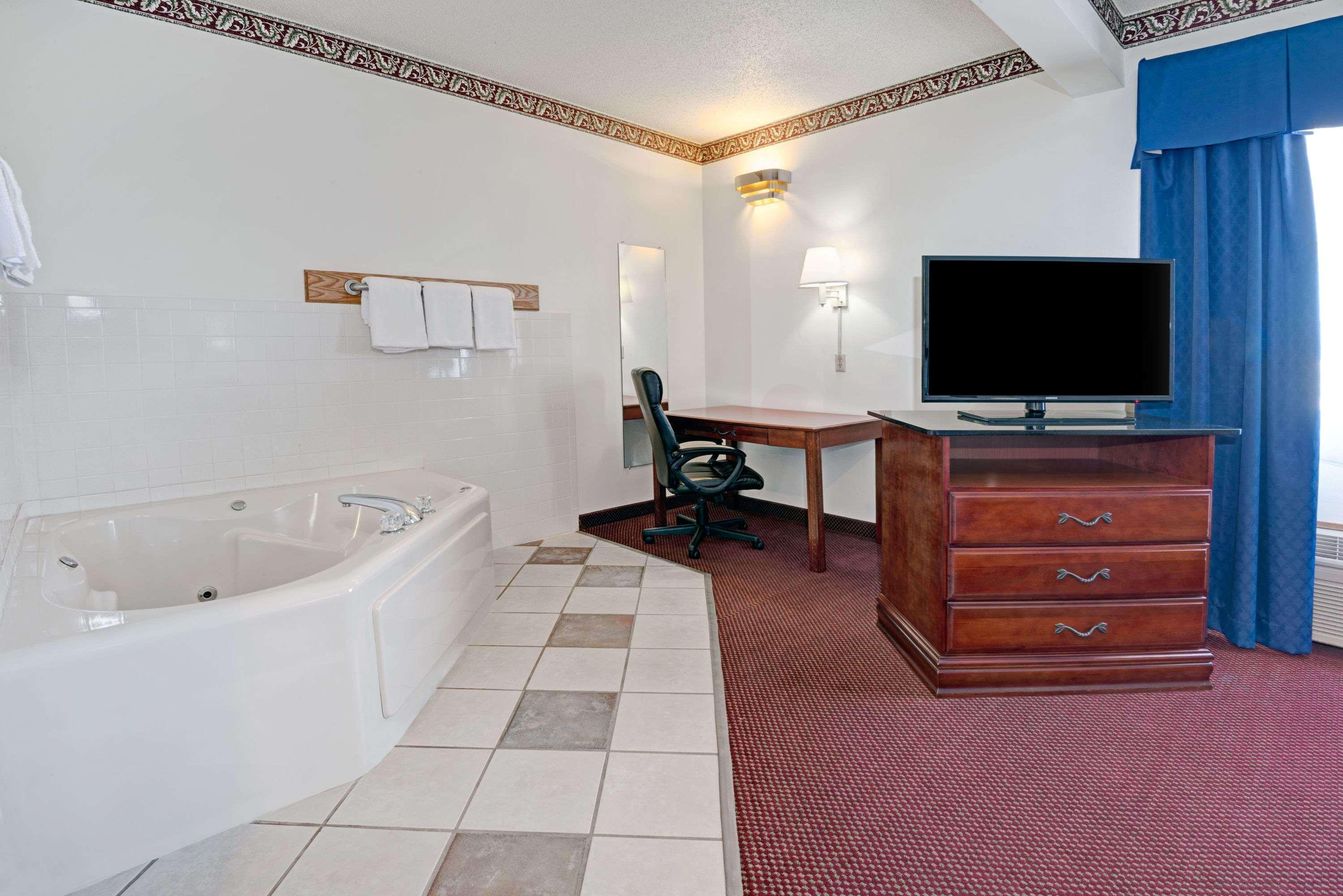Days Inn By Wyndham Laramie Exteriér fotografie